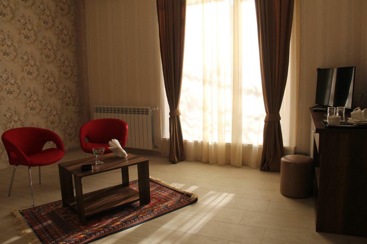 Moon Light Hotel Tbilisi Exterior foto